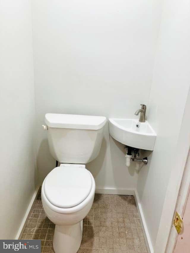 439 E Chestnut St Property Photo 15