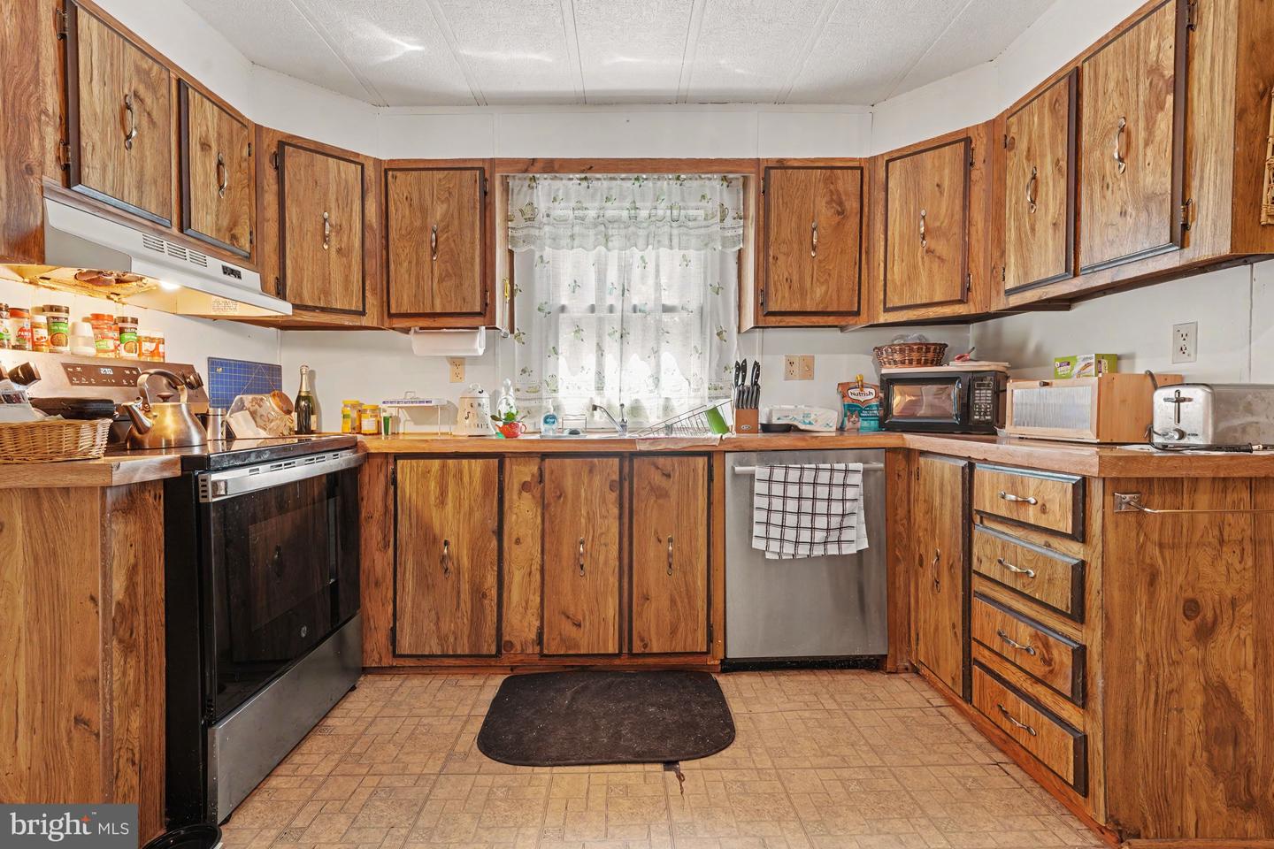 1014 Cherrywood Ct Property Photo 12