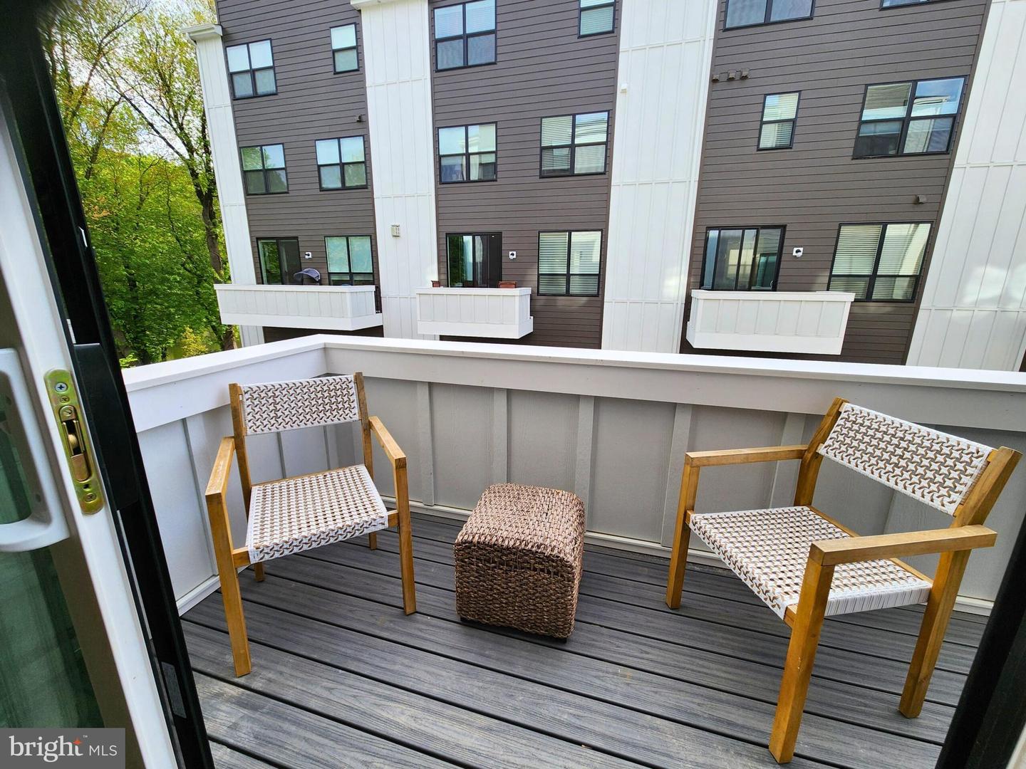 956 Riverplace Dr #56 Property Photo 15