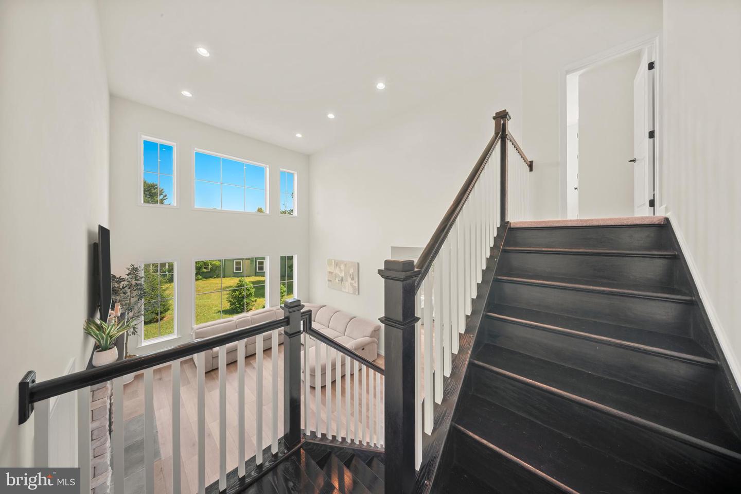 15 Patricia Dr Property Photo 29