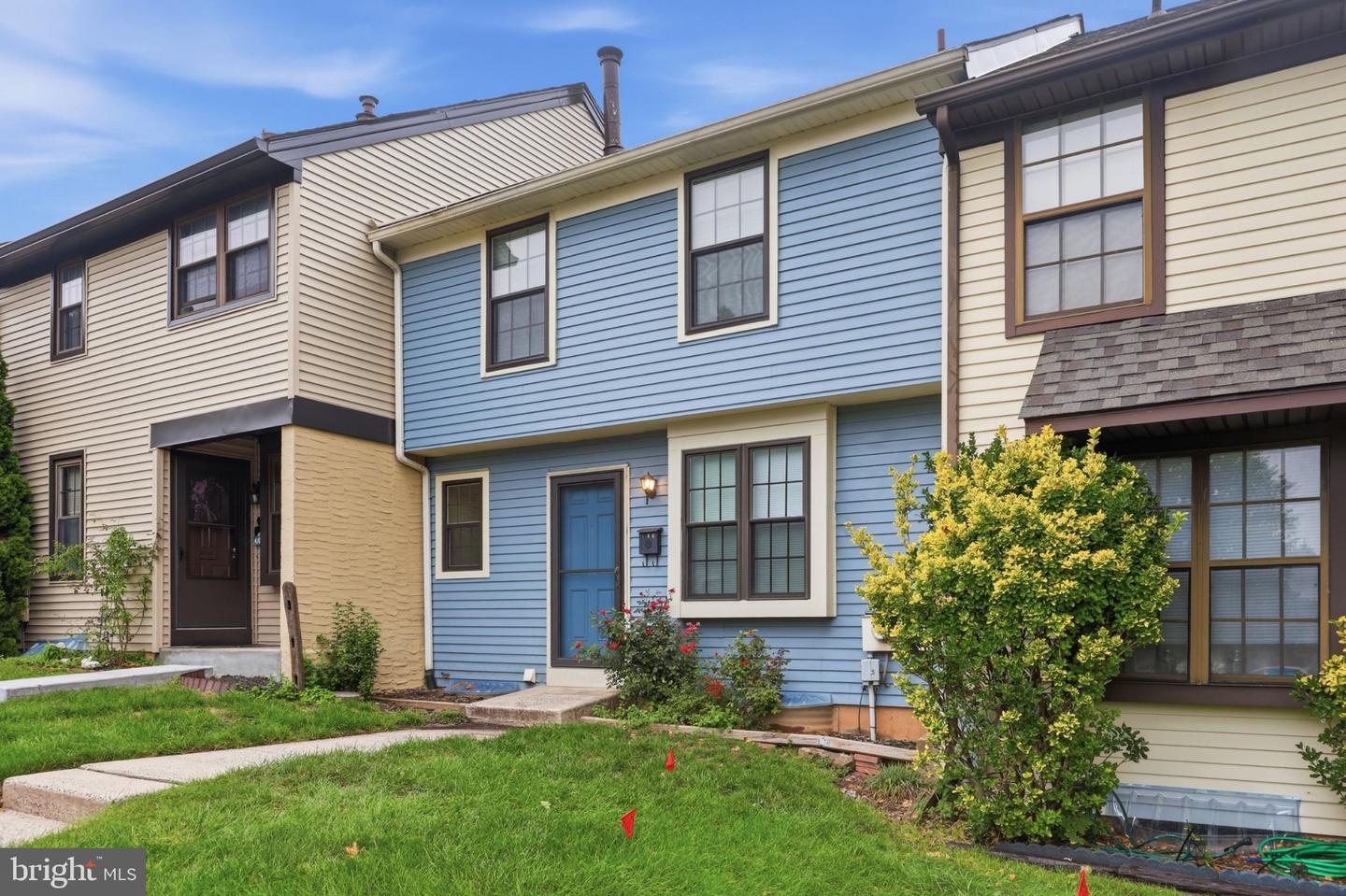 104 HOPKINS CT