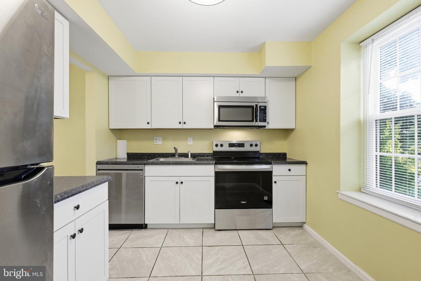 104 Hopkins Ct Property Photo 7