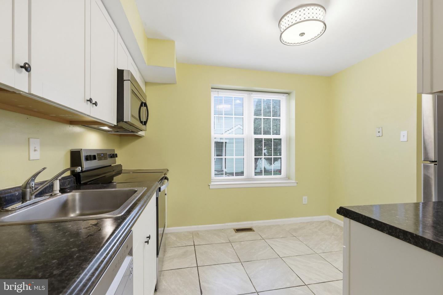104 Hopkins Ct Property Photo 8