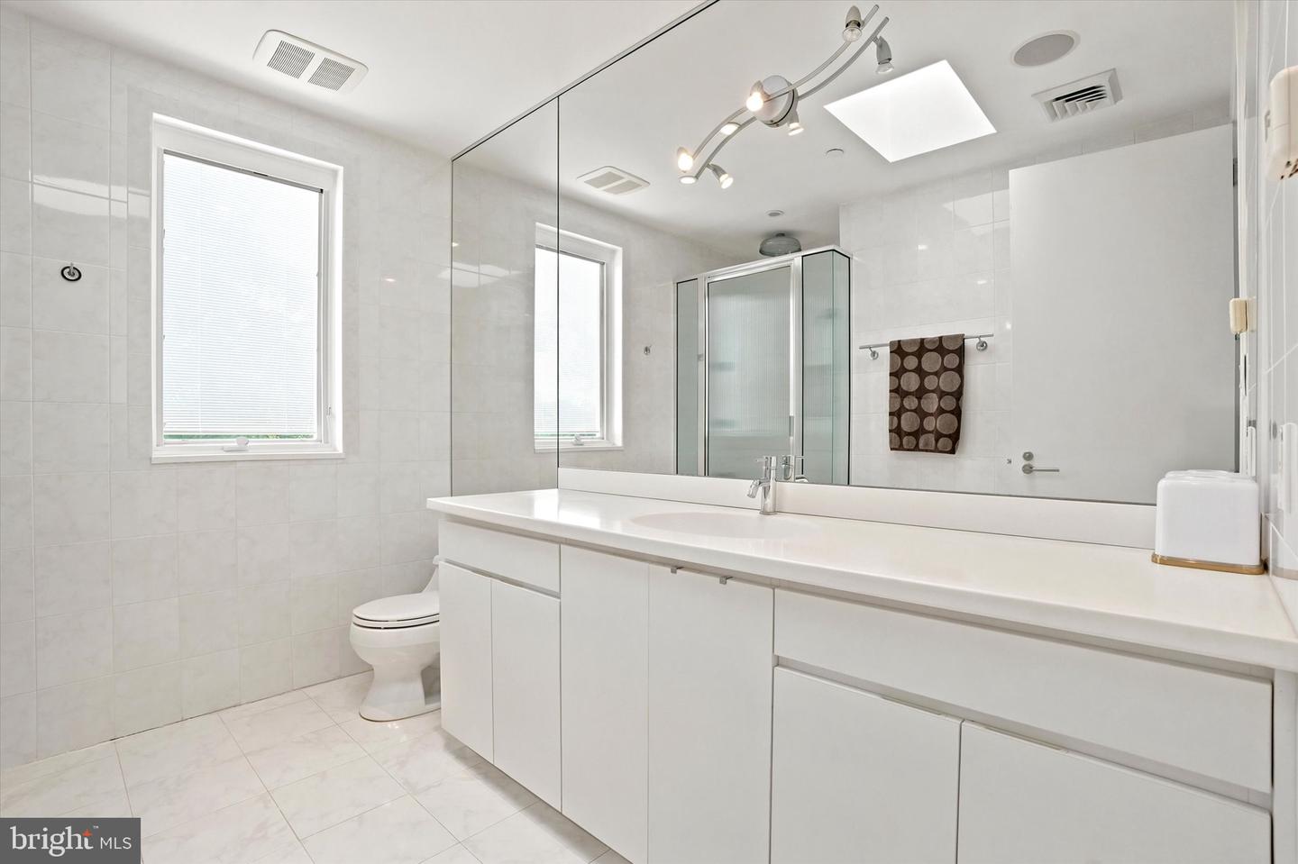 611 Creek Ln Property Photo 50
