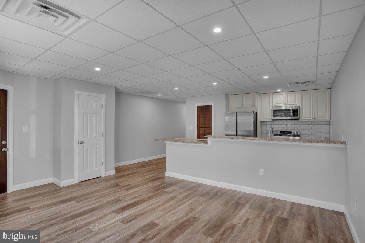 933 N Hanover St #1st Fl Property Photo 3
