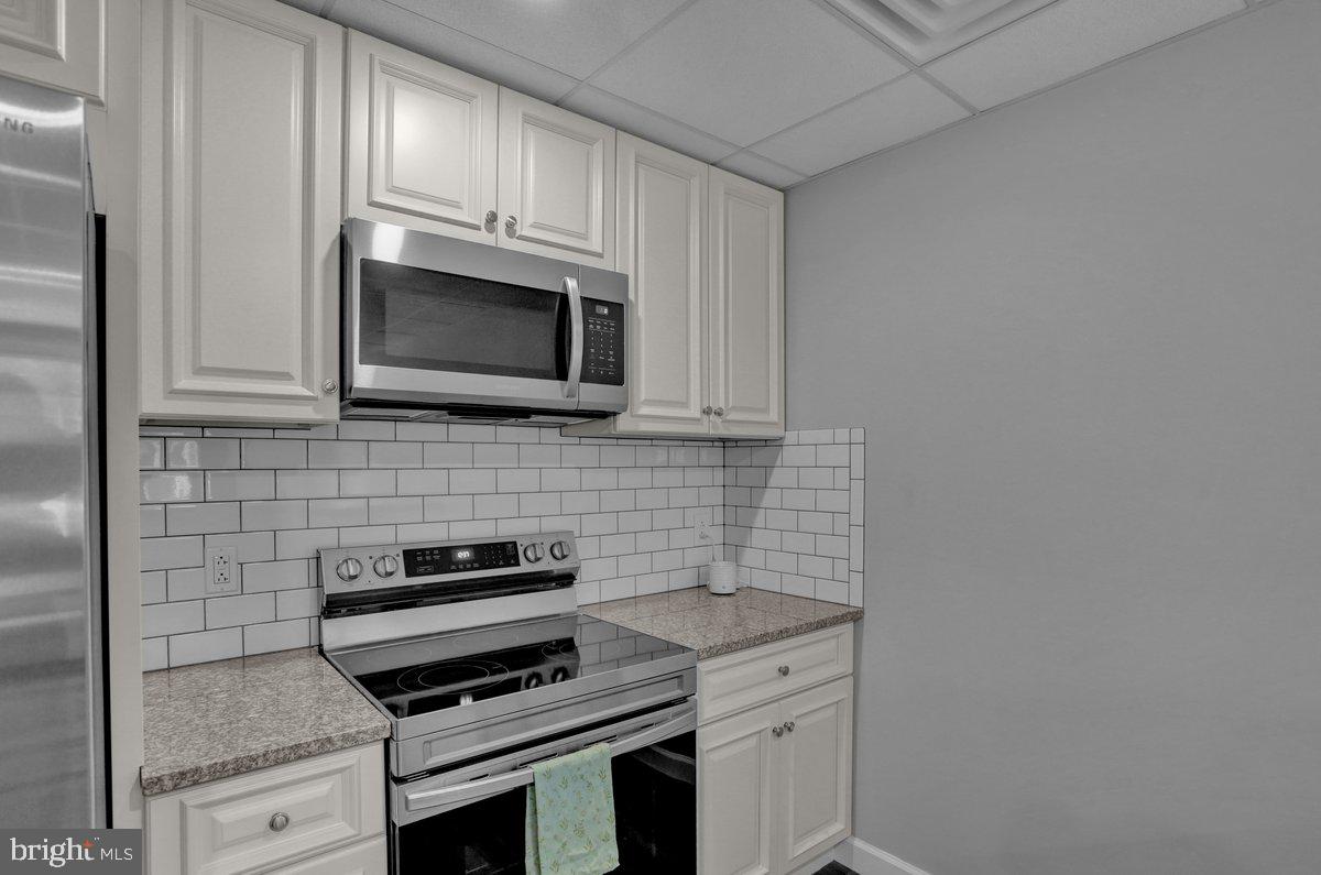 933 N Hanover St #1st Fl Property Photo 5