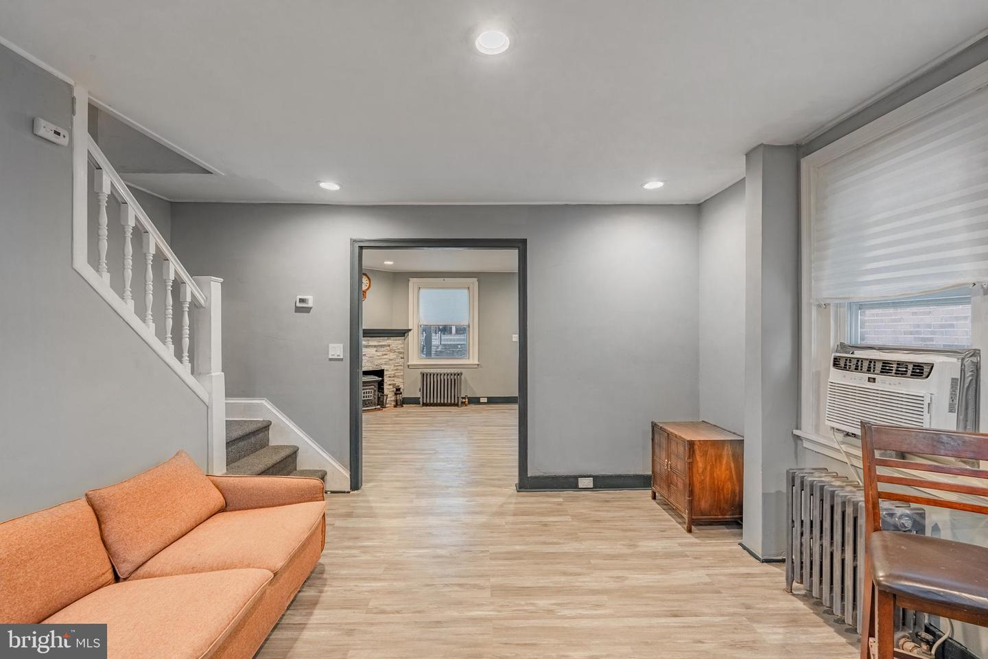 1644 Powell St Property Photo 12