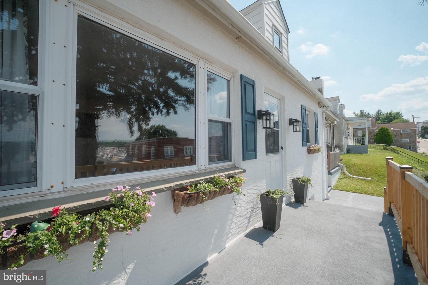 808 Bush St Property Photo 2
