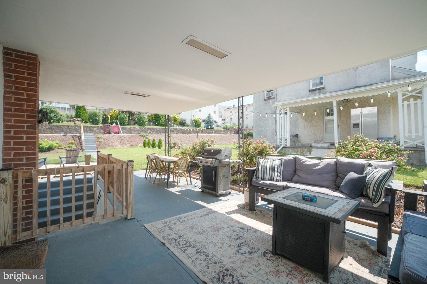 808 Bush St Property Photo 4