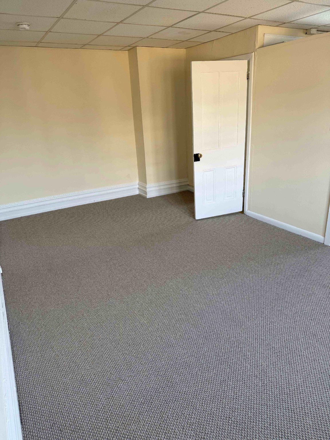 932 W Lancaster Ave # Property Photo 7