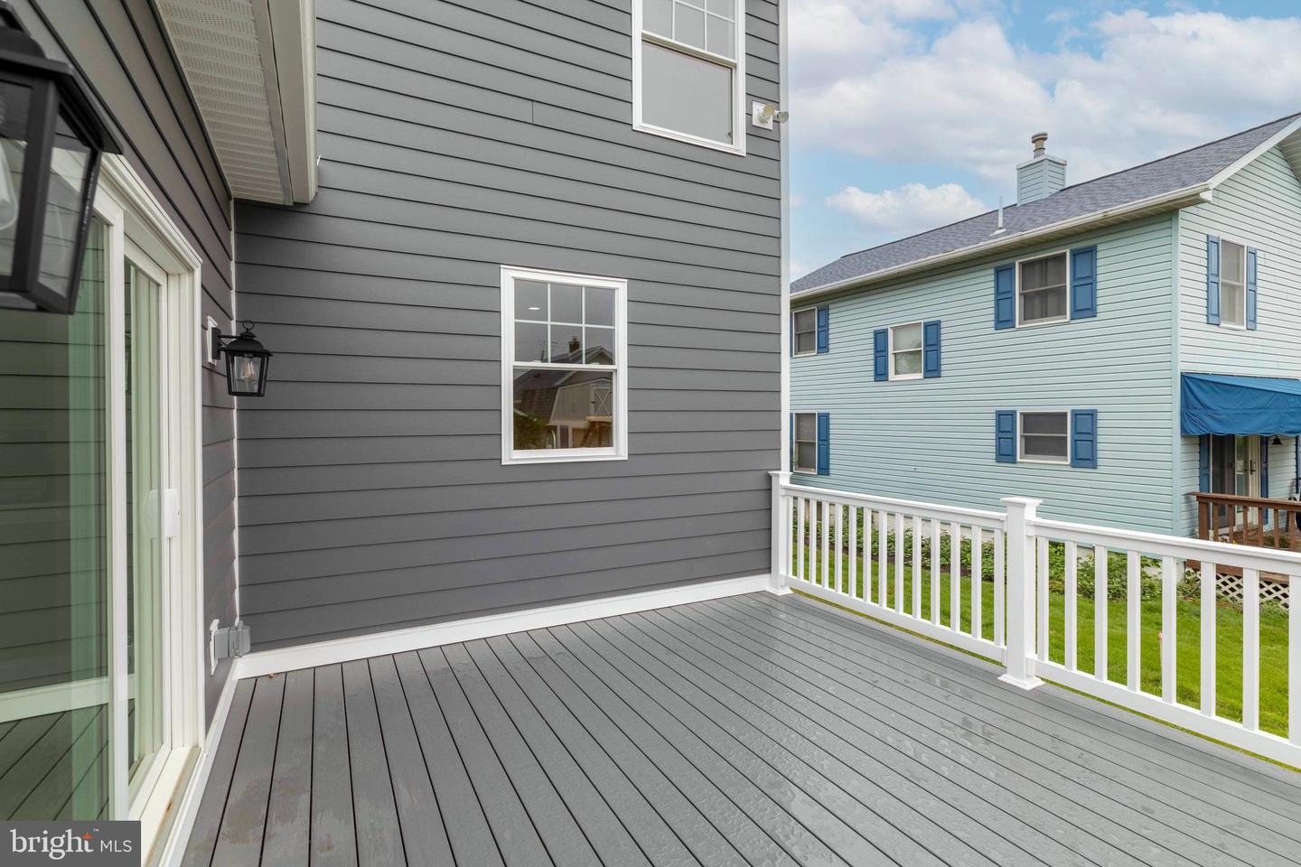 232 Brook St Property Photo 16