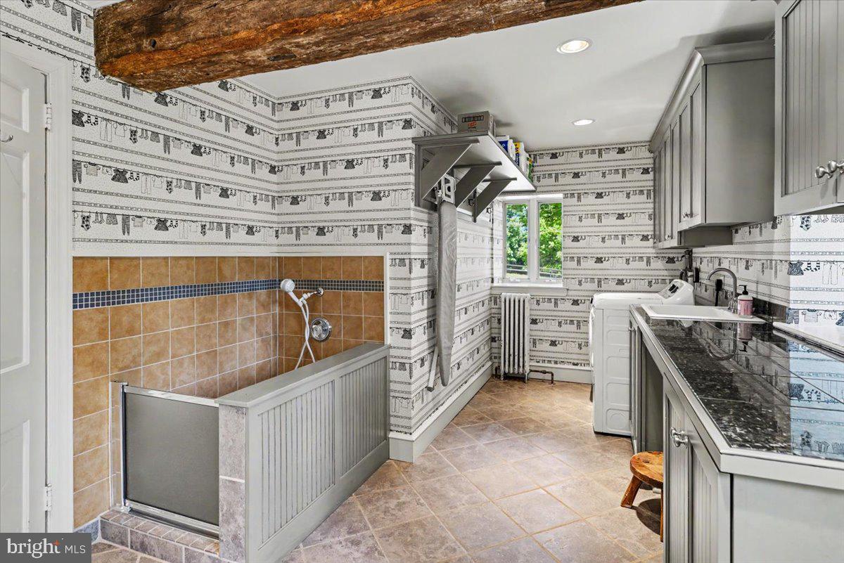 7029 Sheaff Ln Property Photo 38