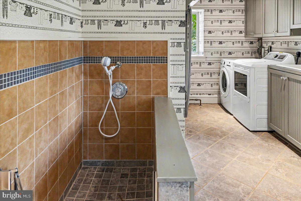 7029 Sheaff Ln Property Photo 40
