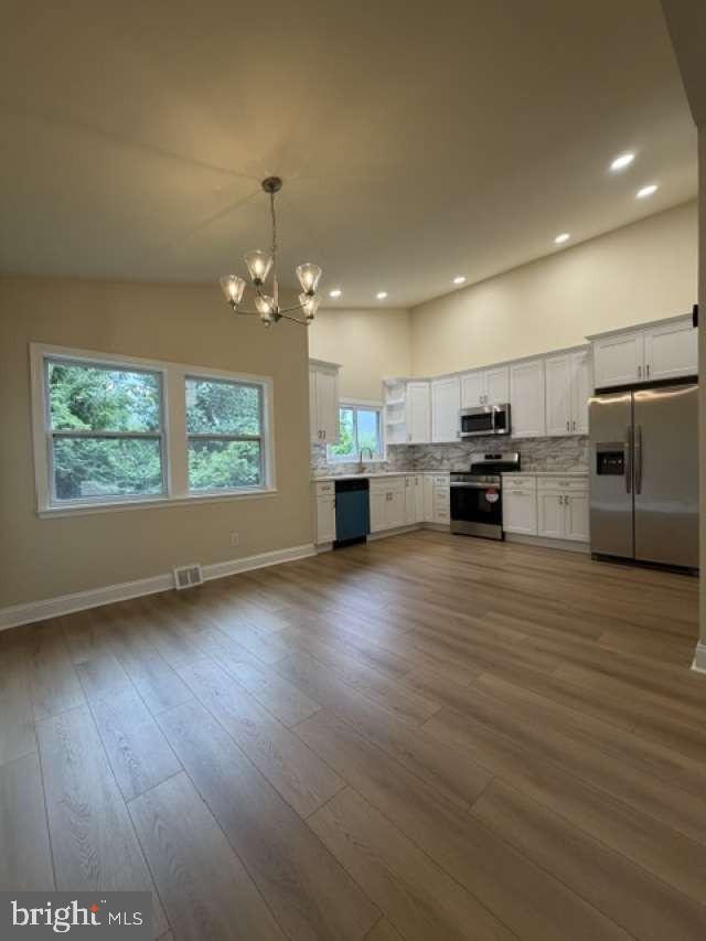 26 Camelot Dr Property Photo 7