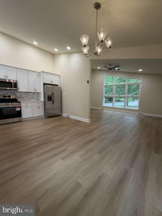 26 Camelot Dr Property Photo 8