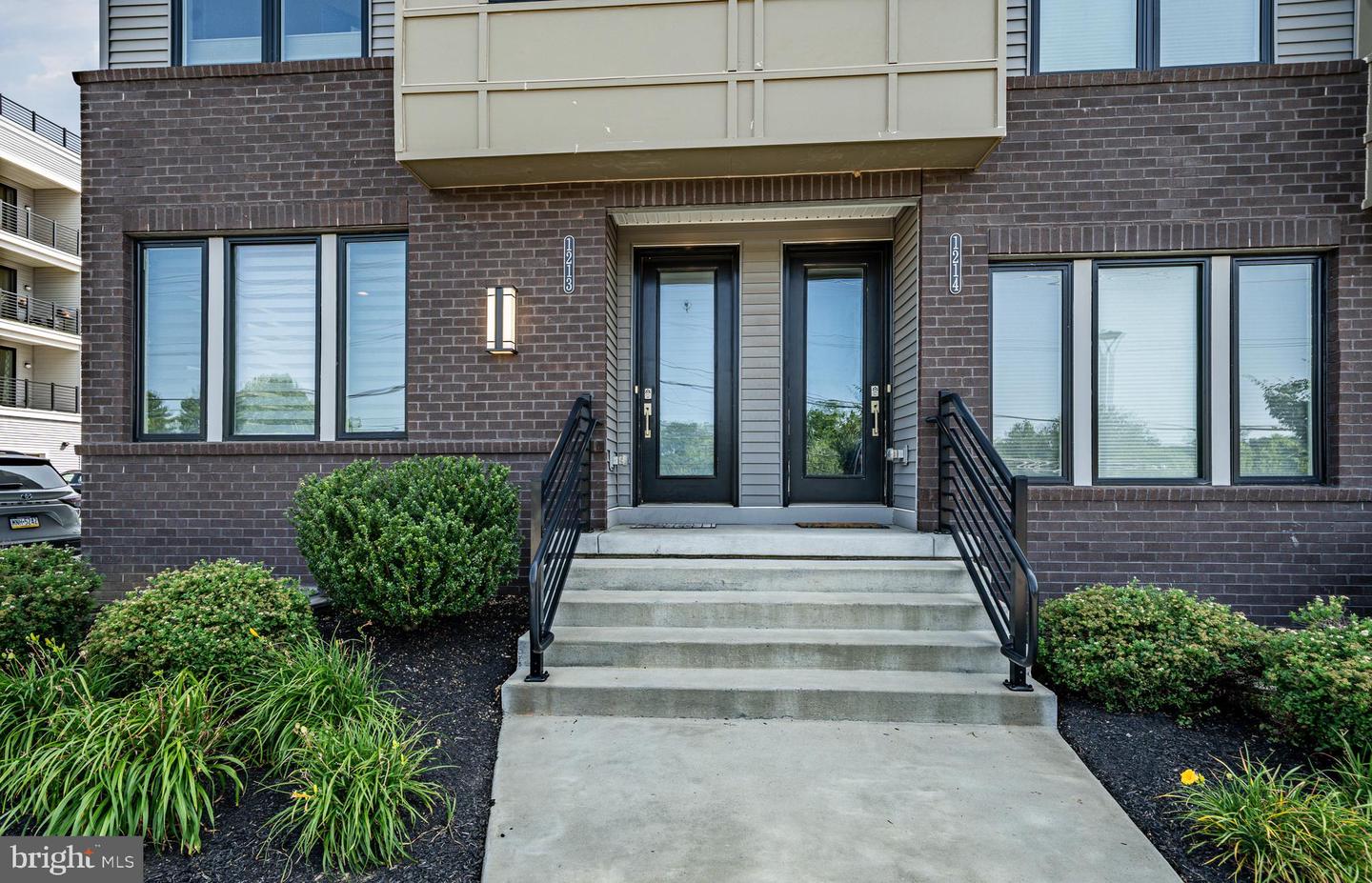 1213 REED ALLEY
