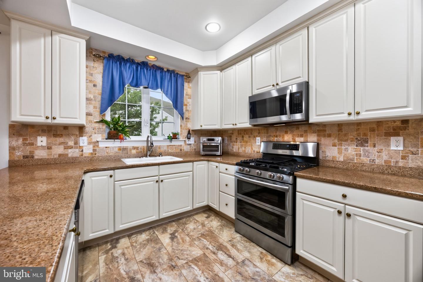 364 Harrington Way Property Photo 14