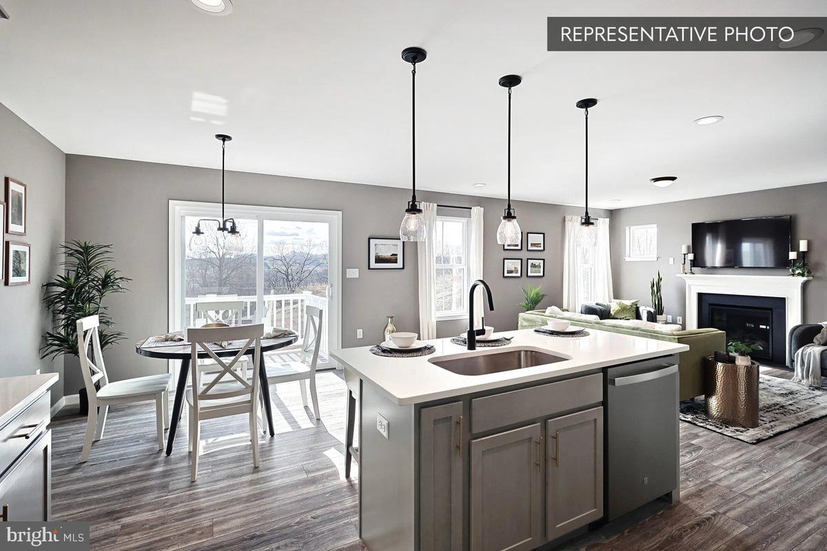 743 Fawn Way #lot 25 Property Photo 3