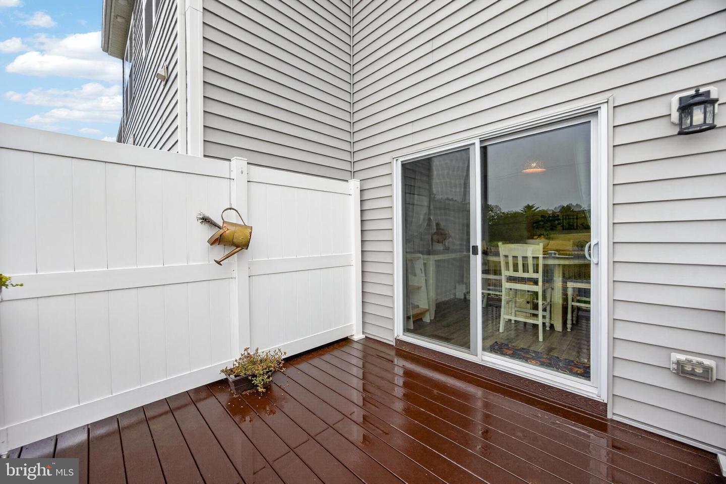 174 Larrabee Way Property Photo 35