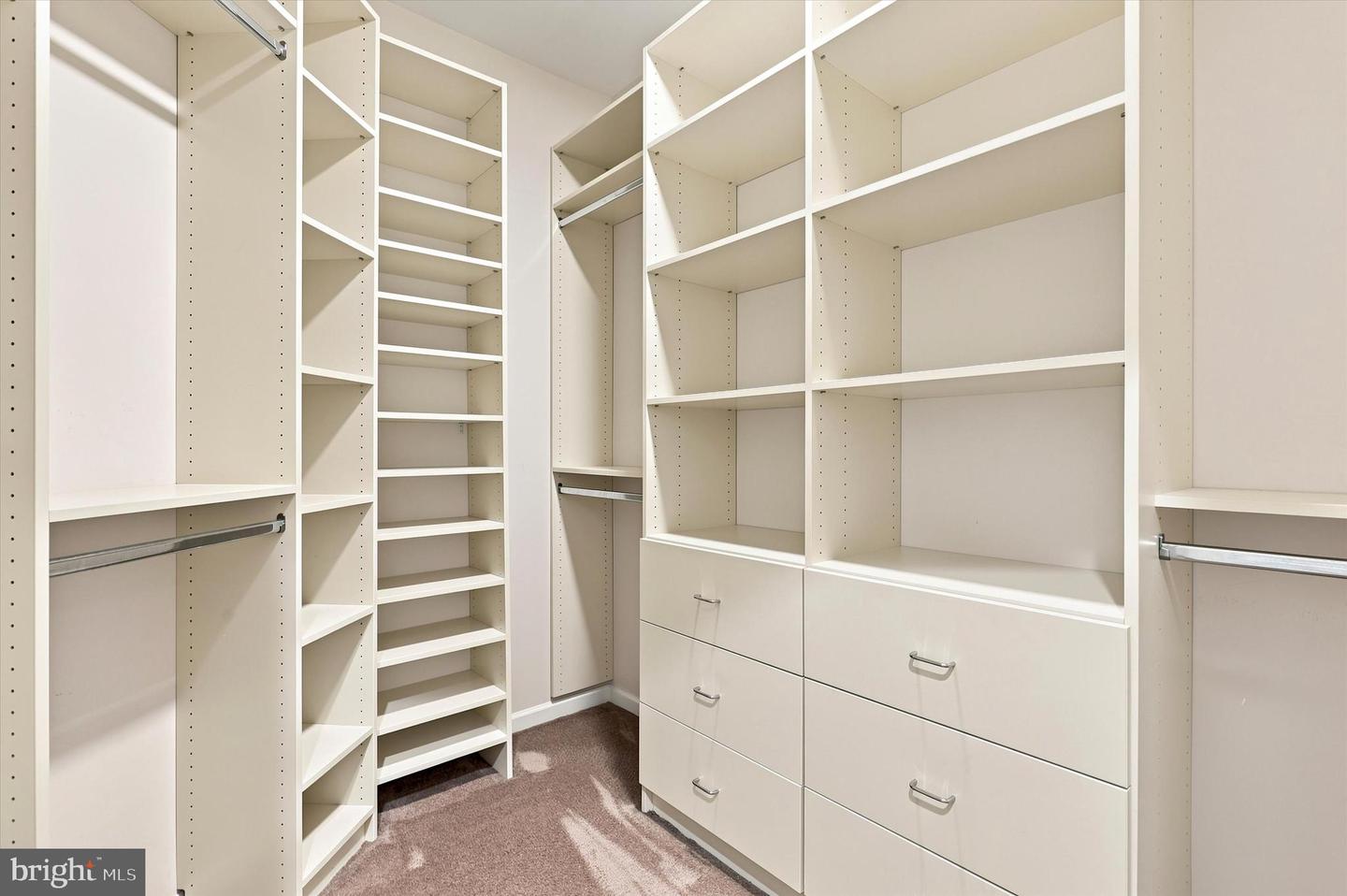 6102 Lilac Ct Property Photo 14