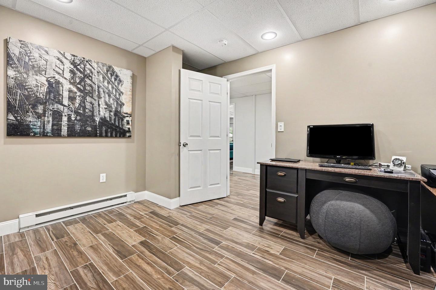 1120 Scheer Way Property Photo 45