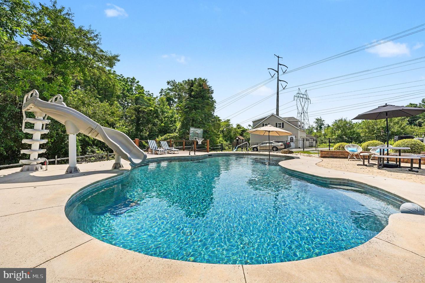 1120 Scheer Way Property Photo 48