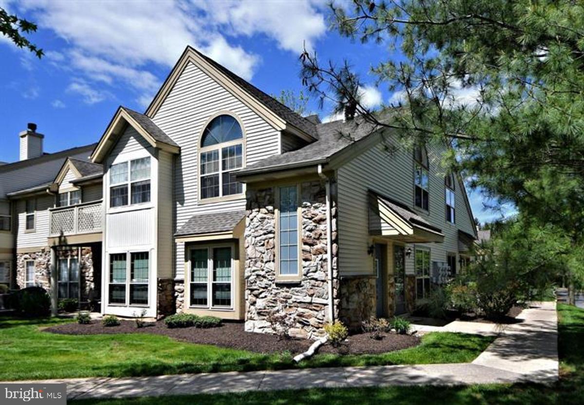 210 FOXMEADOW DR #CONDO 210 Property Photo 1