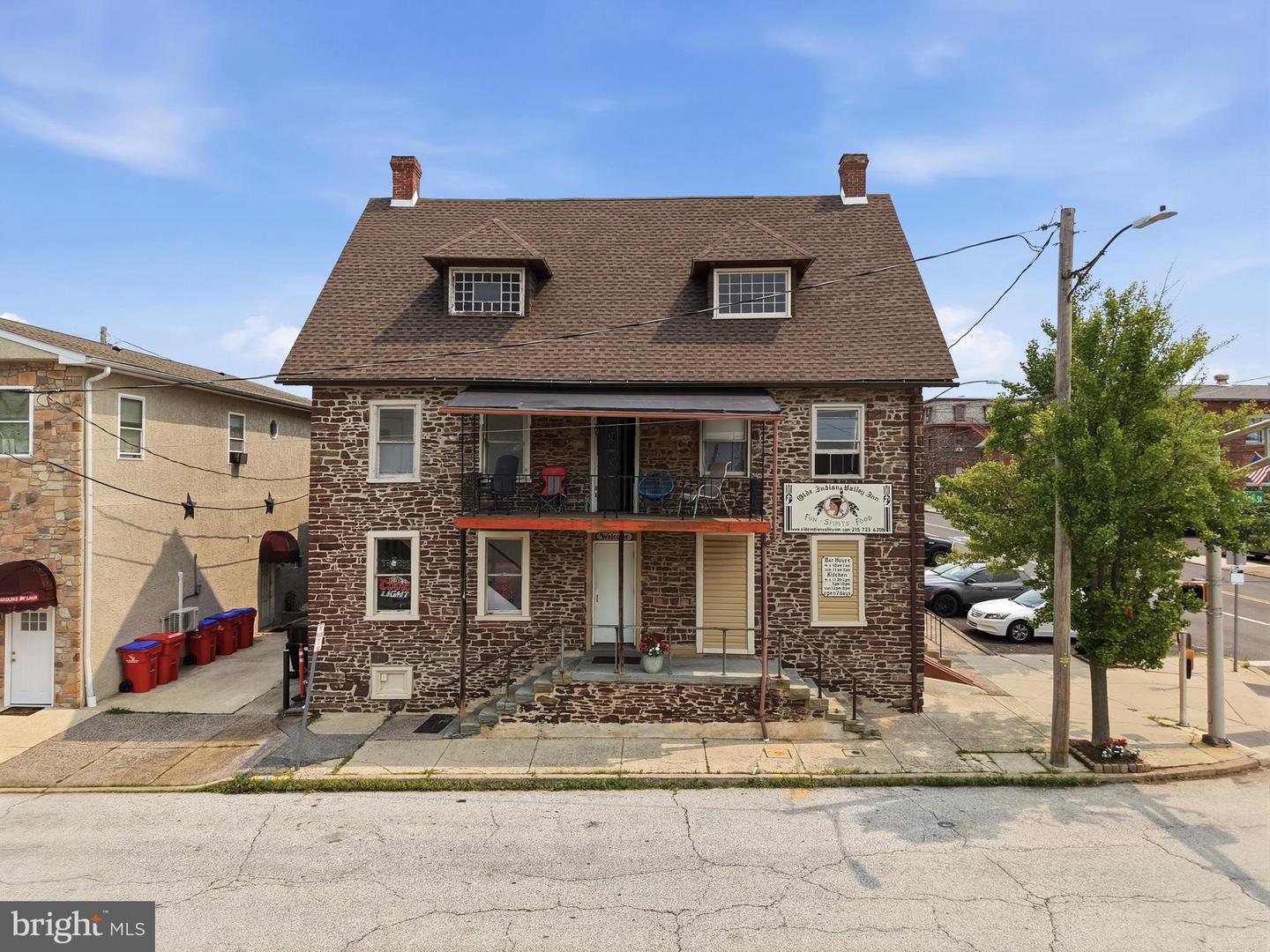 101 E Broad St Property Photo 8