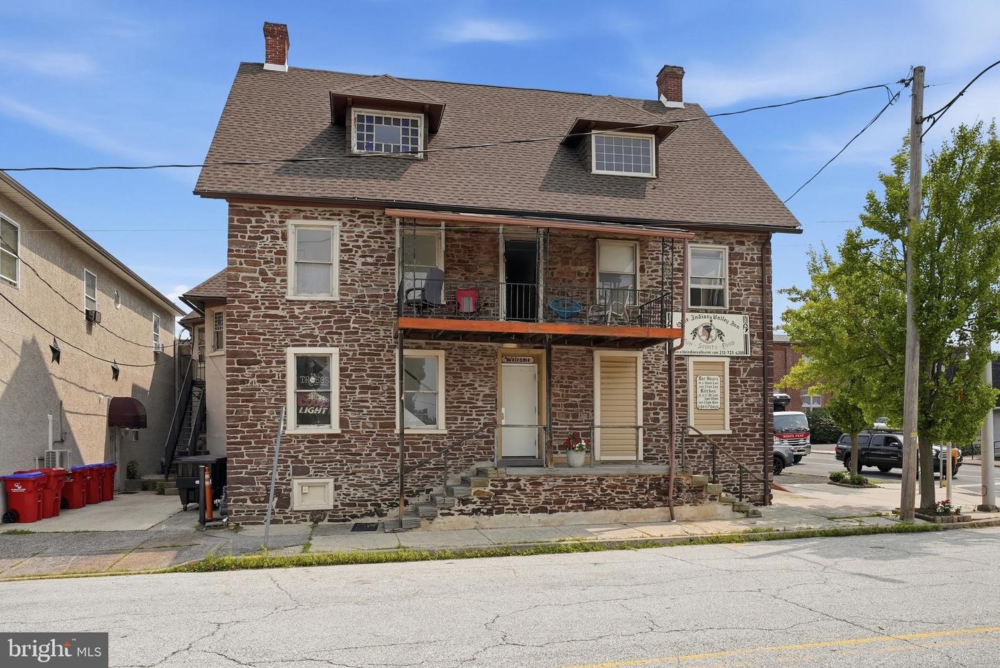 101 E Broad St Property Photo 11