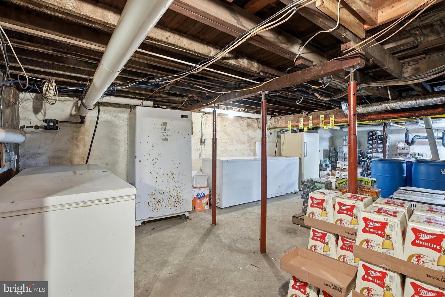 101 E Broad St Property Photo 40