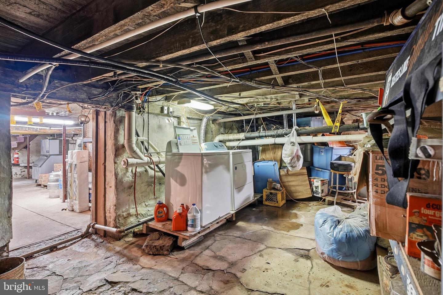 101 E Broad St Property Photo 44