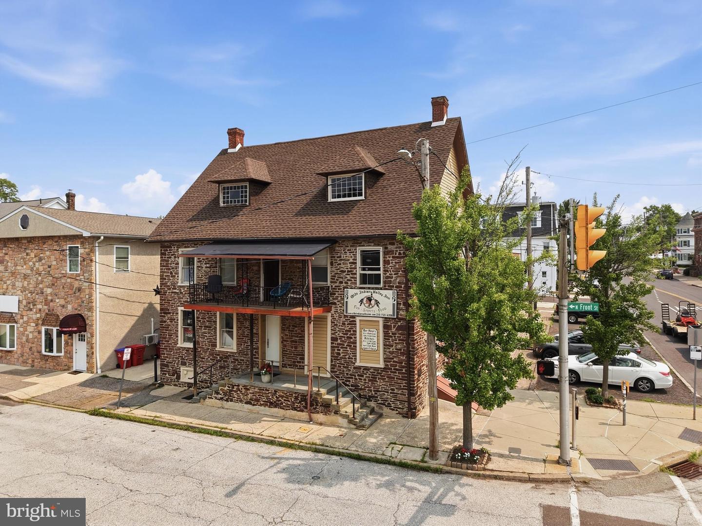 101 E Broad St Property Photo 65