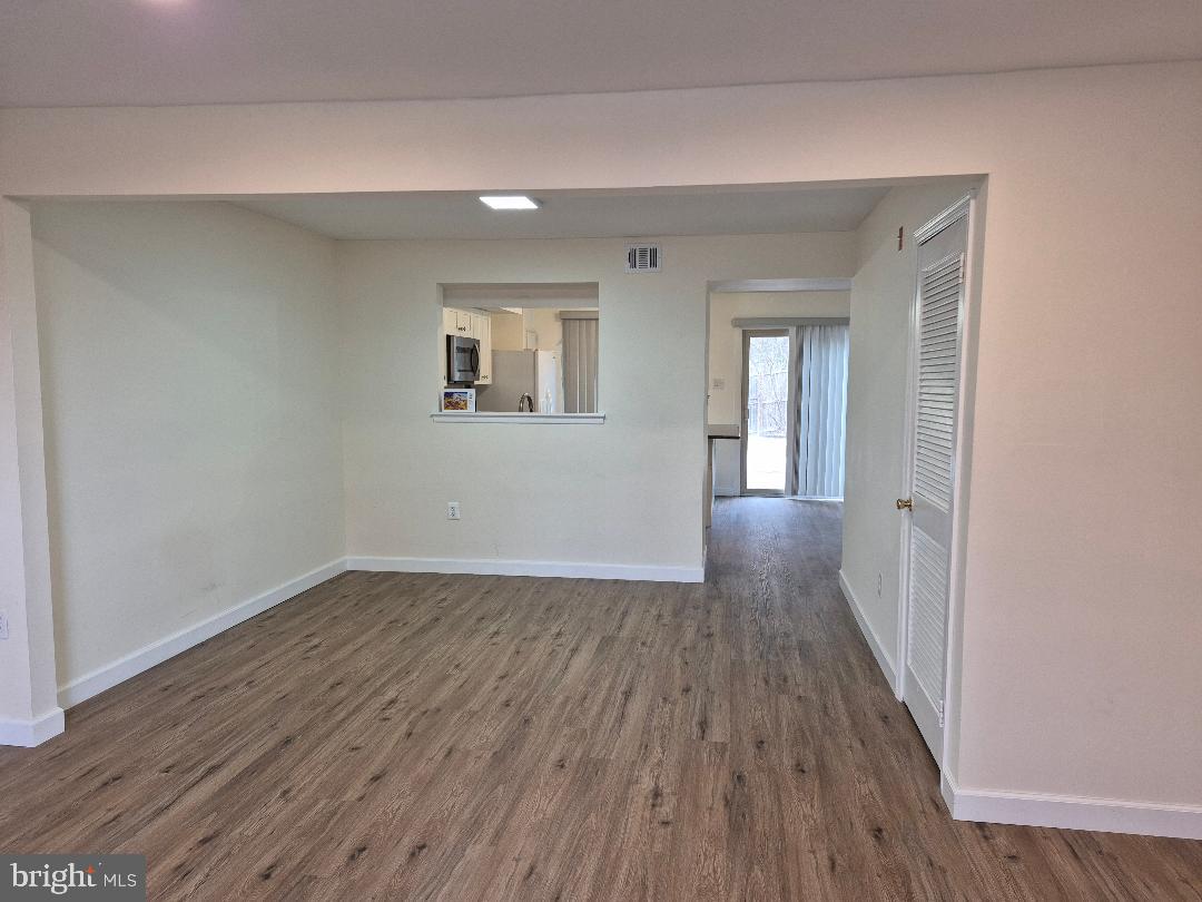 401 Woodside Cir Property Photo 7