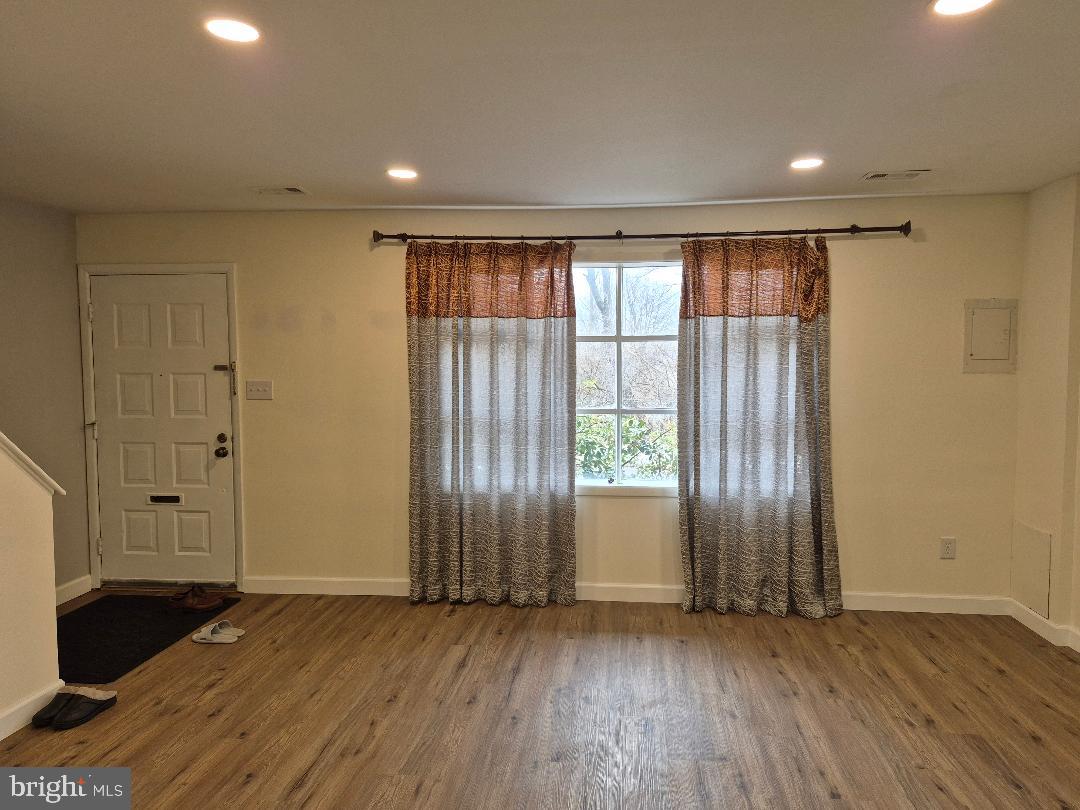 401 Woodside Cir Property Photo 10