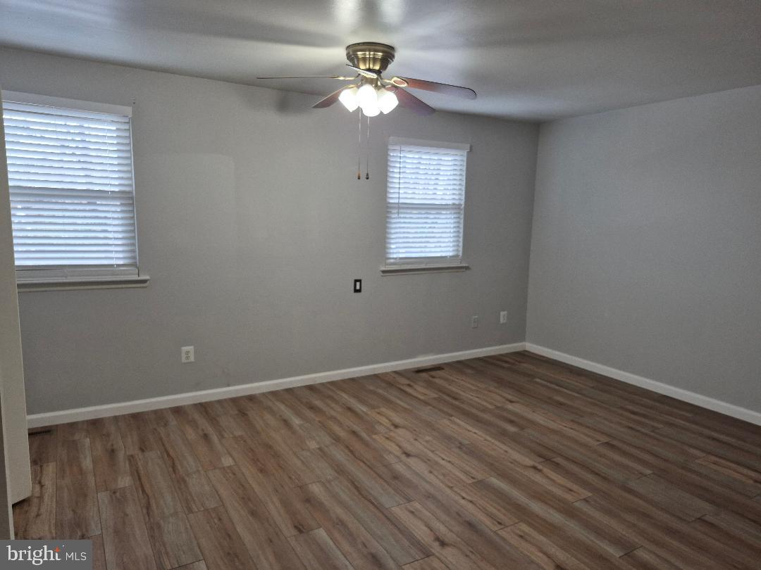 401 Woodside Cir Property Photo 13