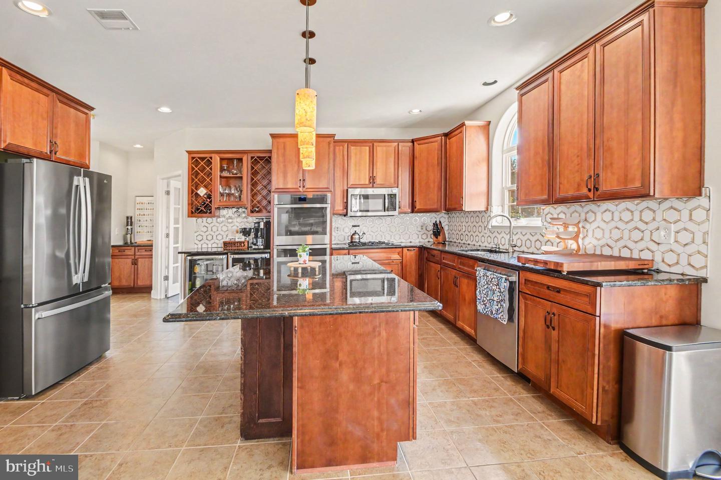 2202 Smithfield Ct Property Photo 12