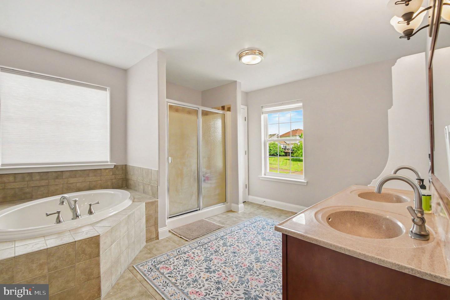 2202 Smithfield Ct Property Photo 21