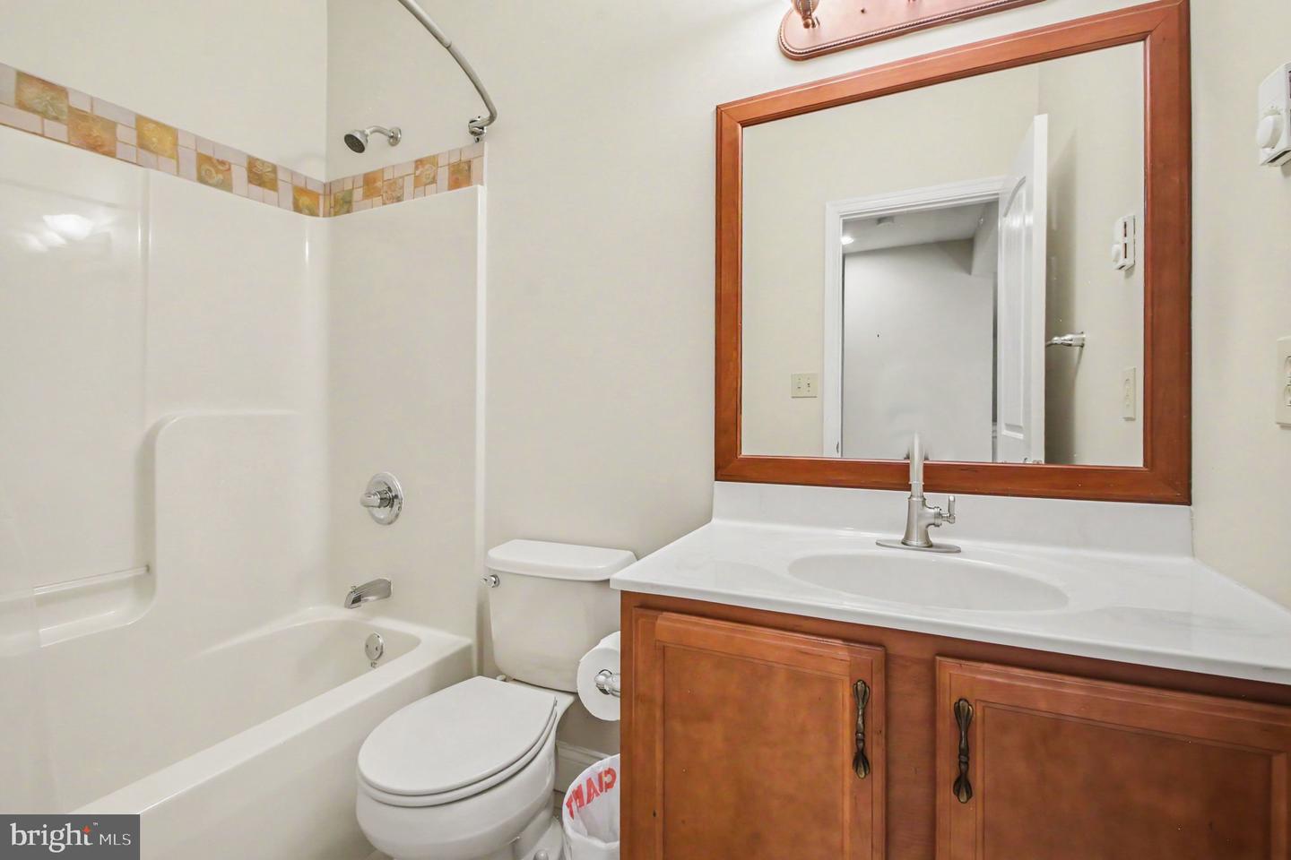 2202 Smithfield Ct Property Photo 34