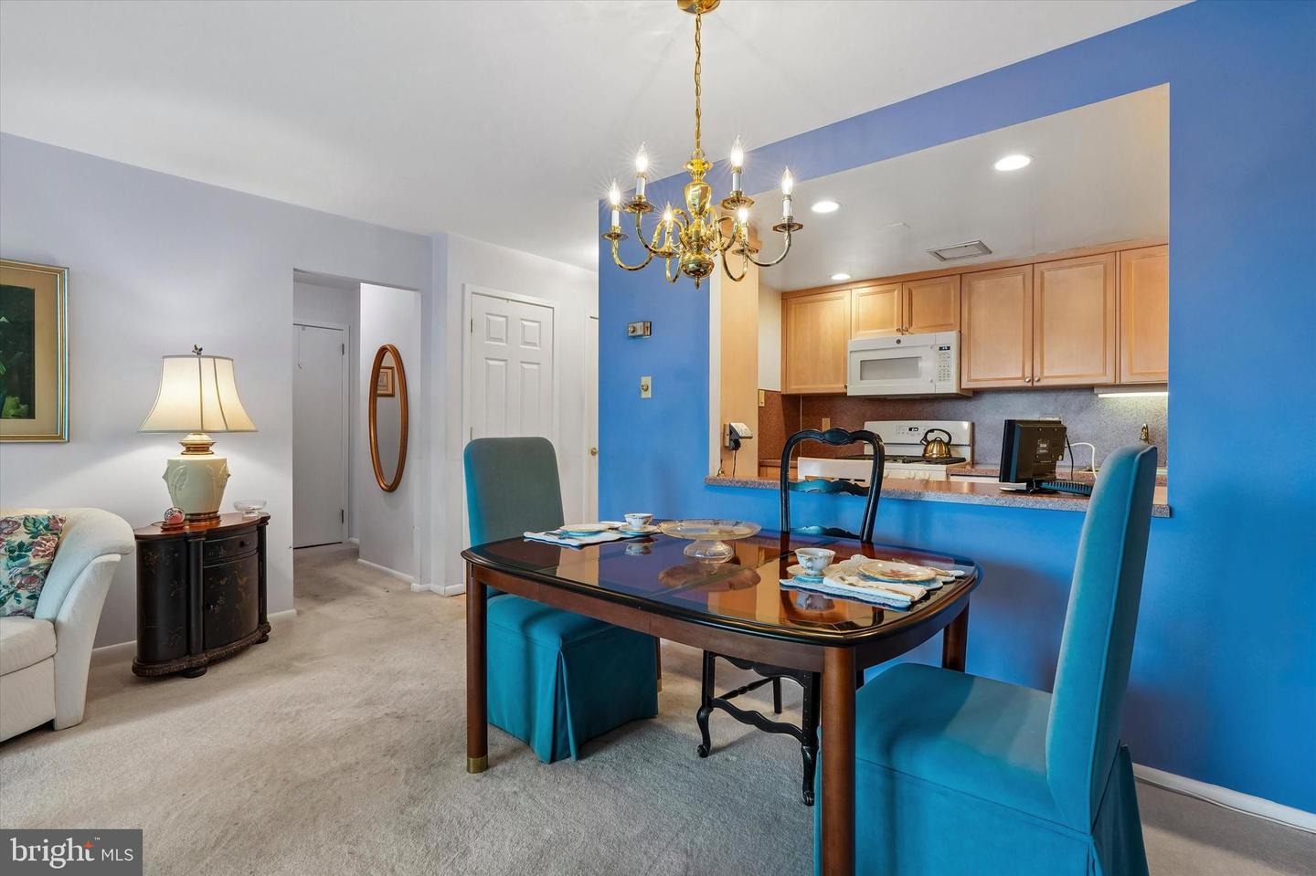 309 Florence Ave #303-n Property Photo 12