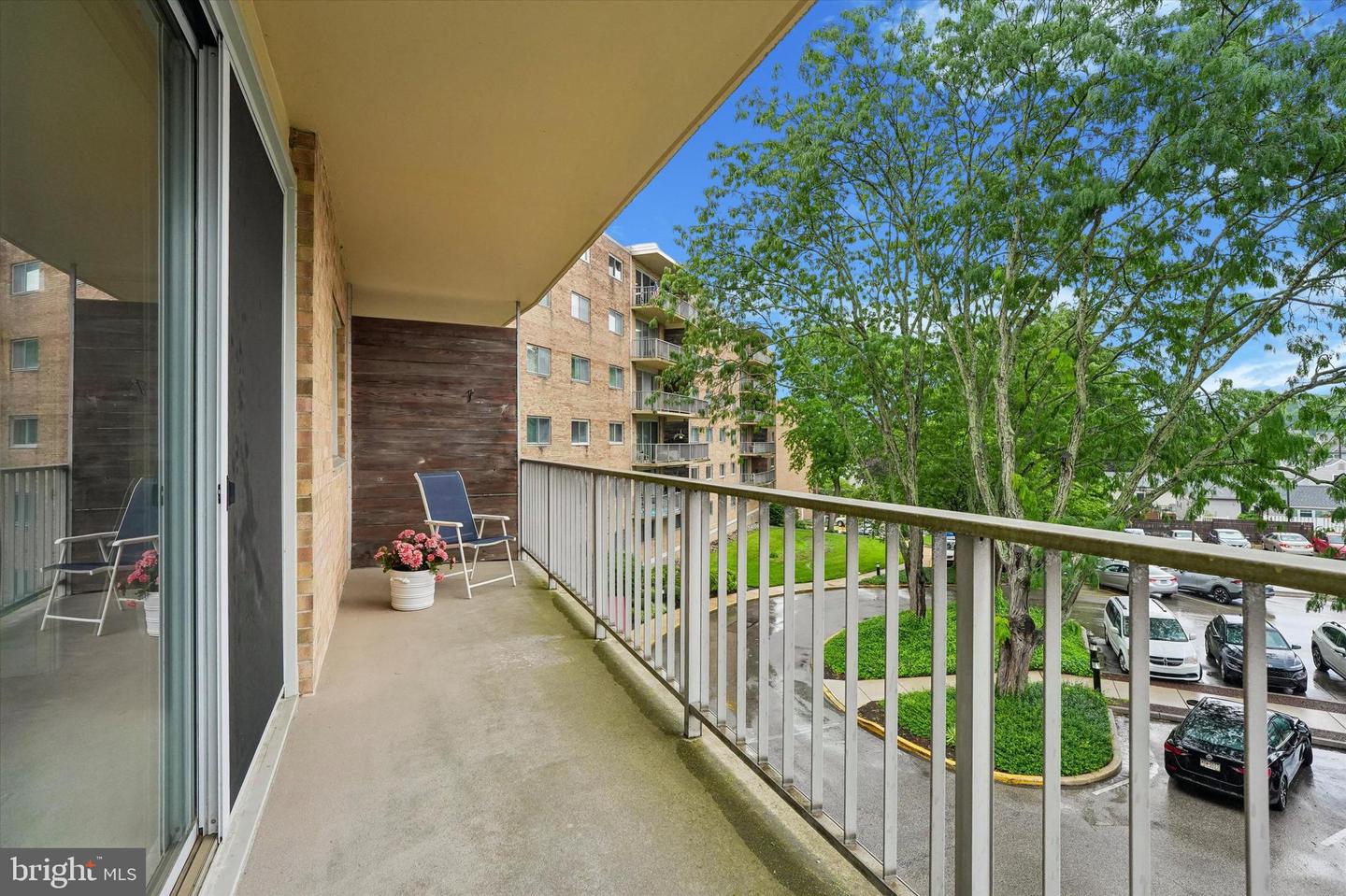 309 Florence Ave #303-n Property Photo 15