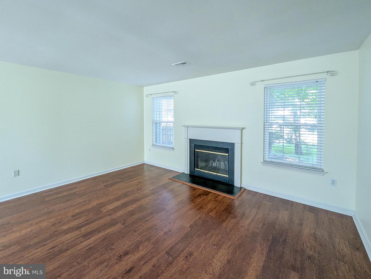7102 Union Ct Property Photo 5