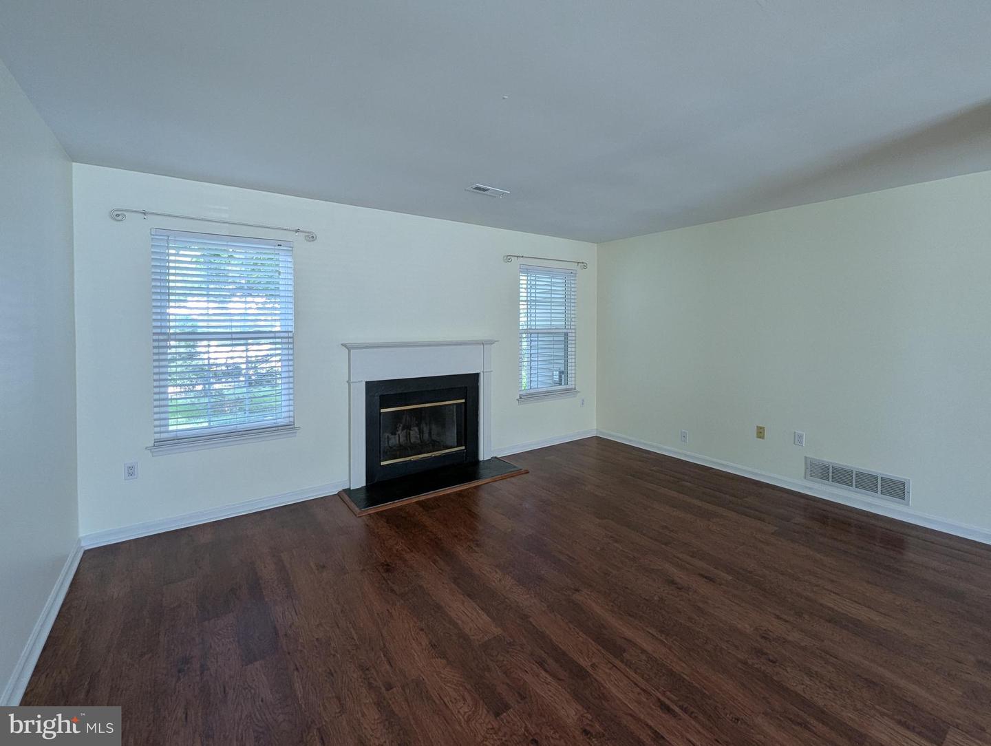 7102 Union Ct Property Photo 6