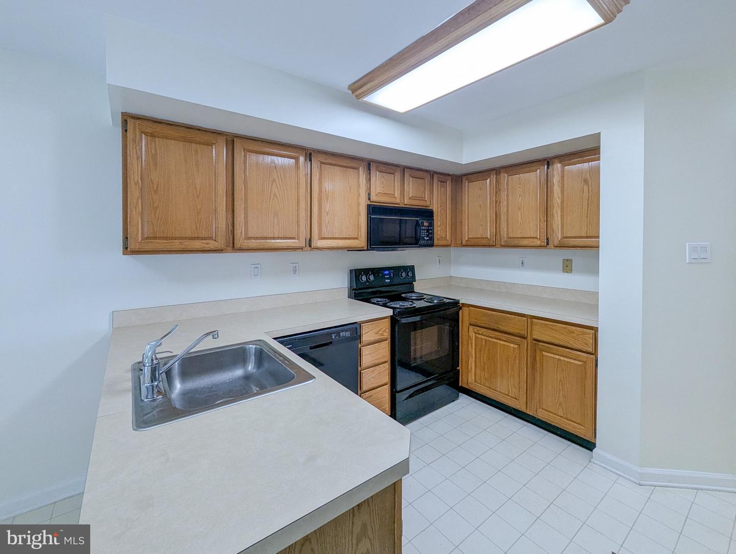 7102 Union Ct Property Photo 6