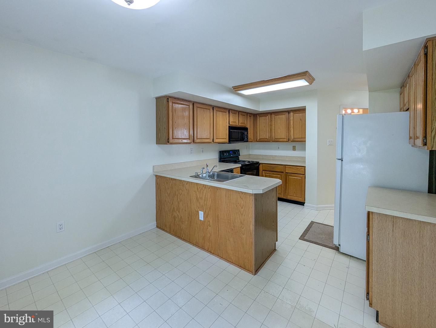 7102 Union Ct Property Photo 7