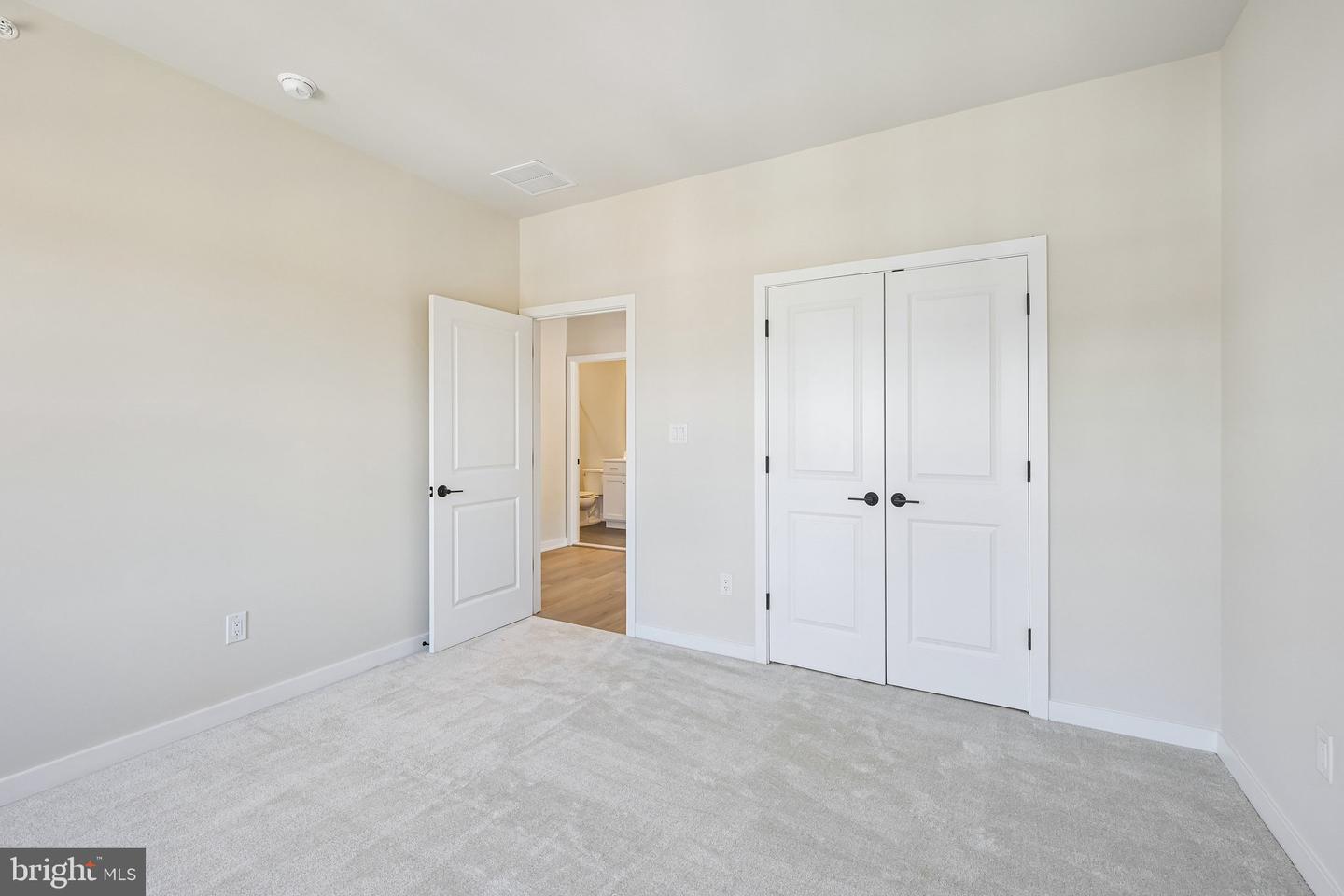 145 River Trail Cir #23 Property Photo 41