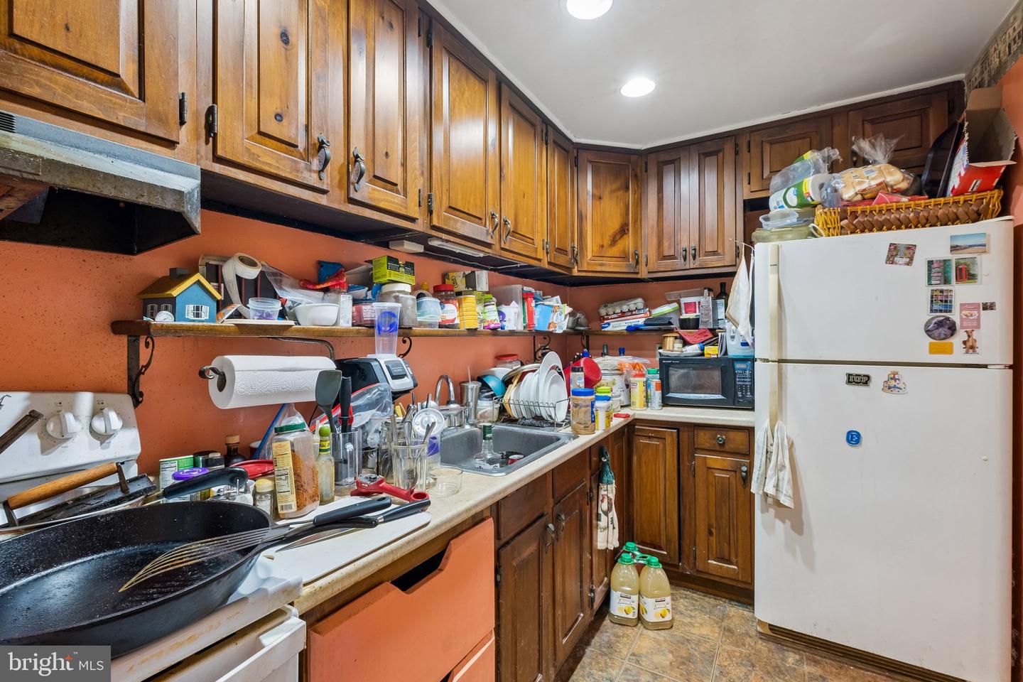 662 Shoemaker Ln Property Photo 7
