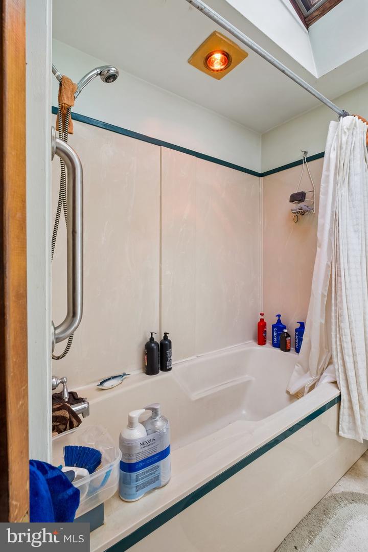 662 Shoemaker Ln Property Photo 19