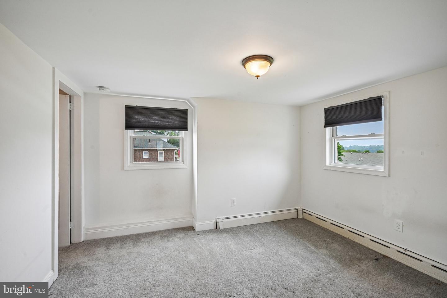 2144 Sunnyside Ave Property Photo 25