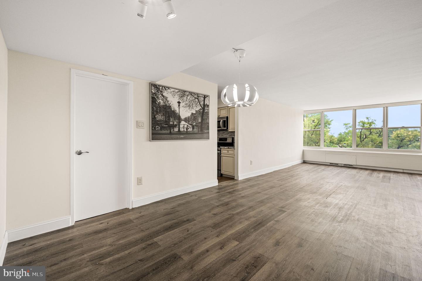 50 Belmont Ave #401 Property Photo 8