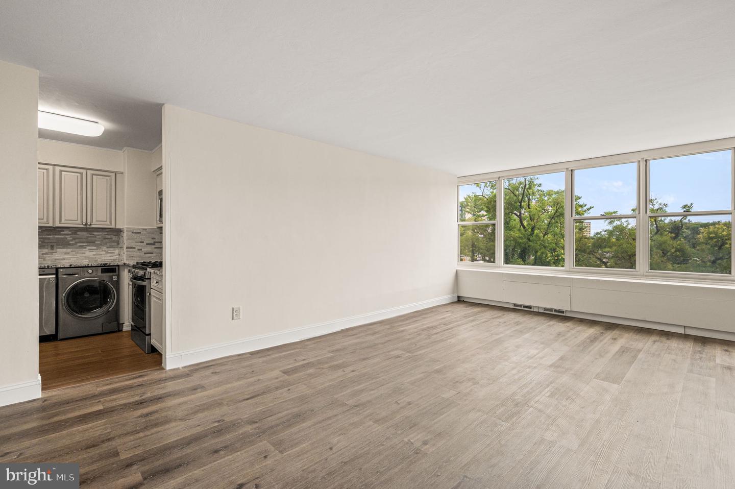 50 Belmont Ave #401 Property Photo 10